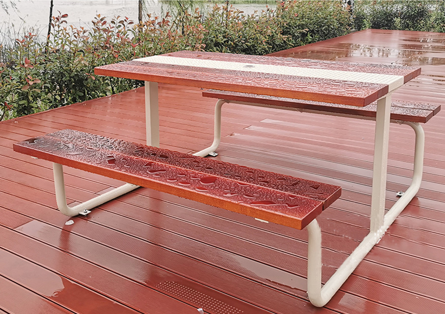 戶外簡約座椅實(shí)拍效果圖一