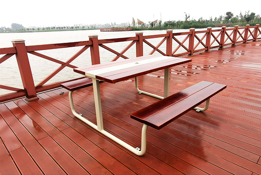 戶外簡約座椅實(shí)拍效果圖四