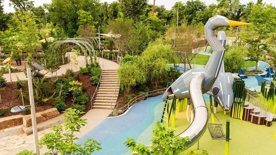 室外非標(biāo)兒童游樂設(shè)備實(shí)拍圖