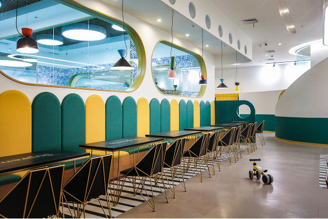 親子餐廳游樂場設(shè)備