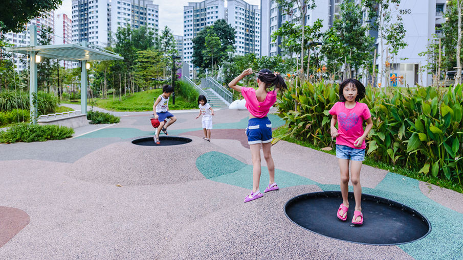 小區(qū)新型游樂設(shè)備-小蹦床