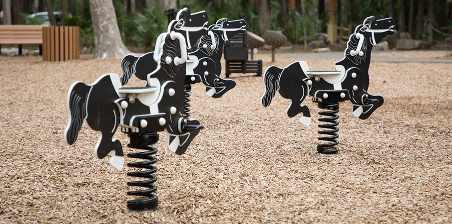 海盜船無(wú)動(dòng)力游樂(lè)設(shè)施實(shí)物展示