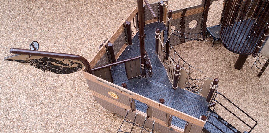 海盜船無(wú)動(dòng)力游樂(lè)設(shè)施