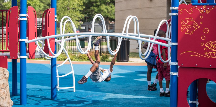 戶外兒童城堡玩具應(yīng)用場景