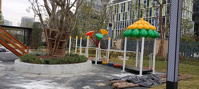 地產(chǎn)兒童區(qū)拓展設施