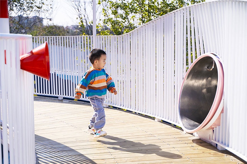 公園游樂設(shè)備廊橋