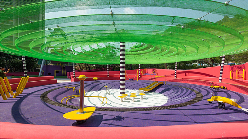 社區(qū)兒童游樂場沙坑內部