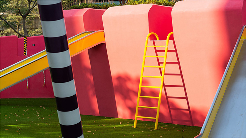 社區(qū)兒童游樂場爬梯