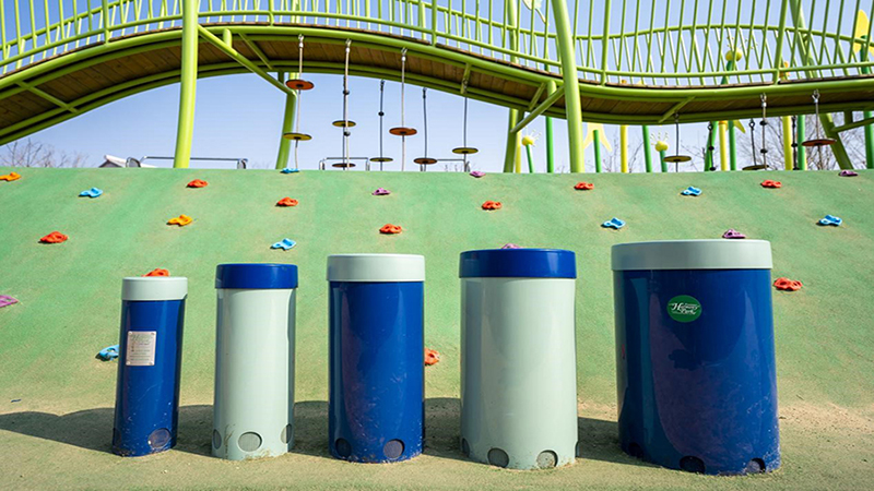 春意十足的主題兒童樂園攀爬巖設(shè)備