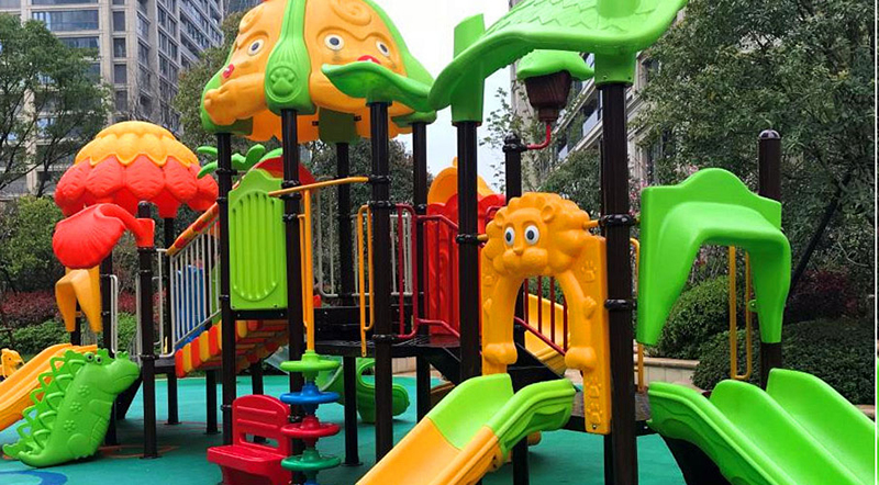 室外最新游樂(lè)設(shè)備-滑梯圖片