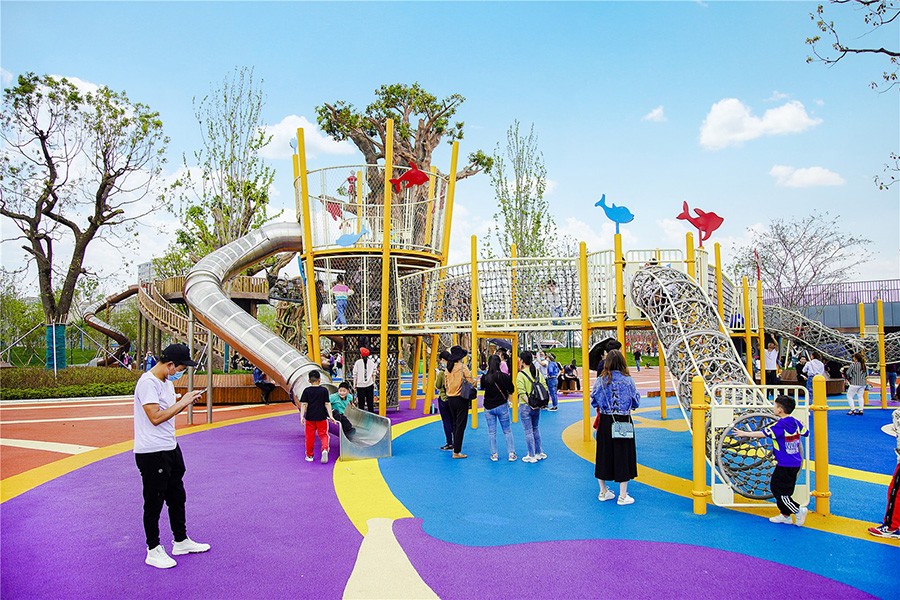 兒童樂園游樂設施虎鯨側(cè)面圖