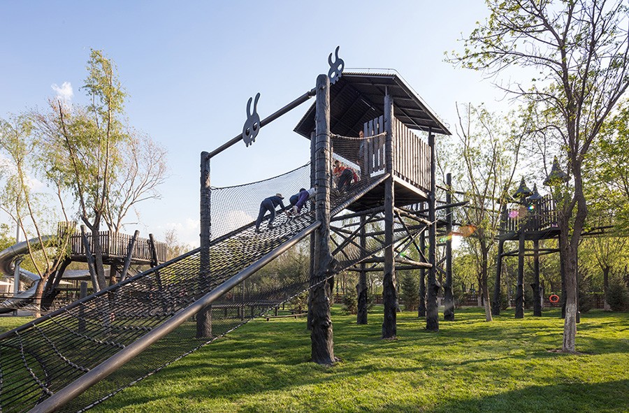 戶外拓展設(shè)備-爬網(wǎng)