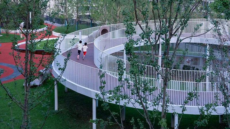 社區(qū)兒童游樂場