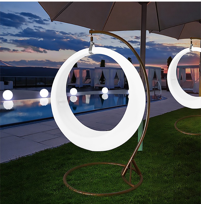 戶外月亮船秋千實(shí)拍