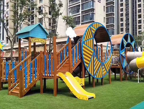 小區(qū)兒童木質(zhì)滑滑梯