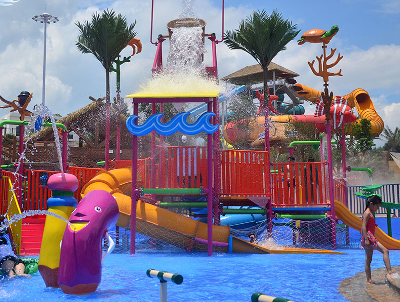 海洋主題水上滑梯