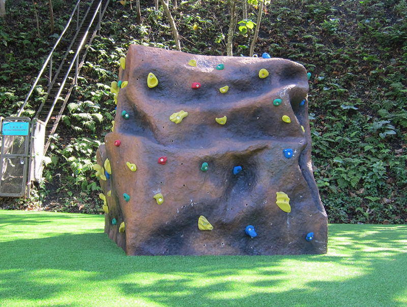 兒童攀巖游戲場設(shè)備