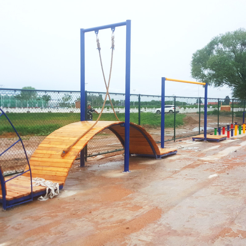 兒童體能拓展設(shè)備實拍