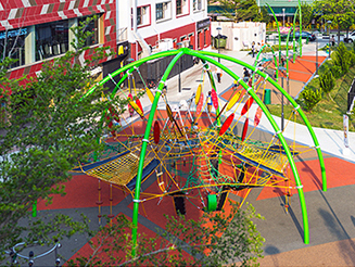 網(wǎng)繩攀爬設(shè)備-兒童樂(lè)園里常見(jiàn)的攀爬類(lèi)游樂(lè)設(shè)備有哪些？