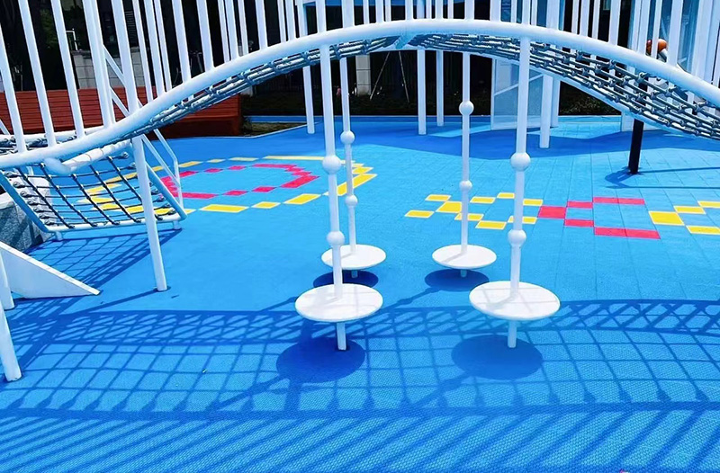 室外游樂(lè)場(chǎng)設(shè)備