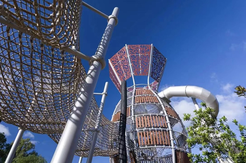 大型公園游樂設(shè)施實拍圖