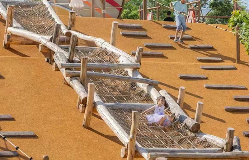 公園原木戶外拓展設(shè)備