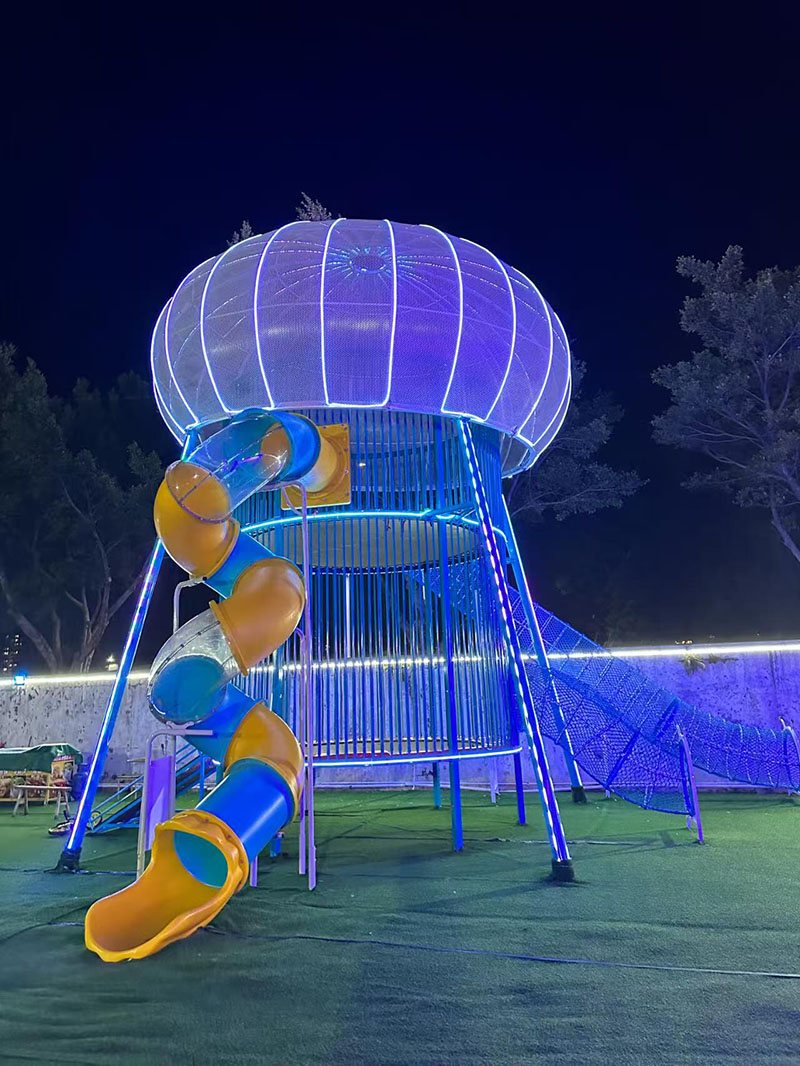 網(wǎng)紅水母蹦床亮化