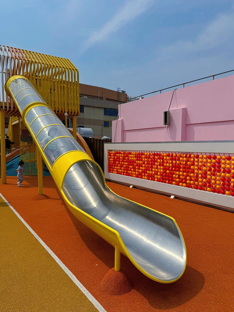 商業(yè)街游樂設備局部效果圖