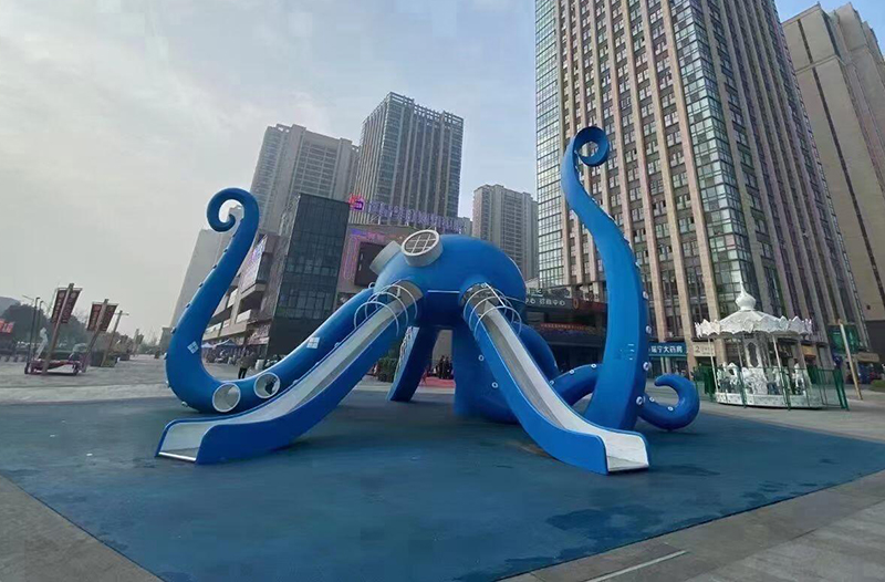 八爪魚商場戶外游樂設(shè)施側(cè)面圖