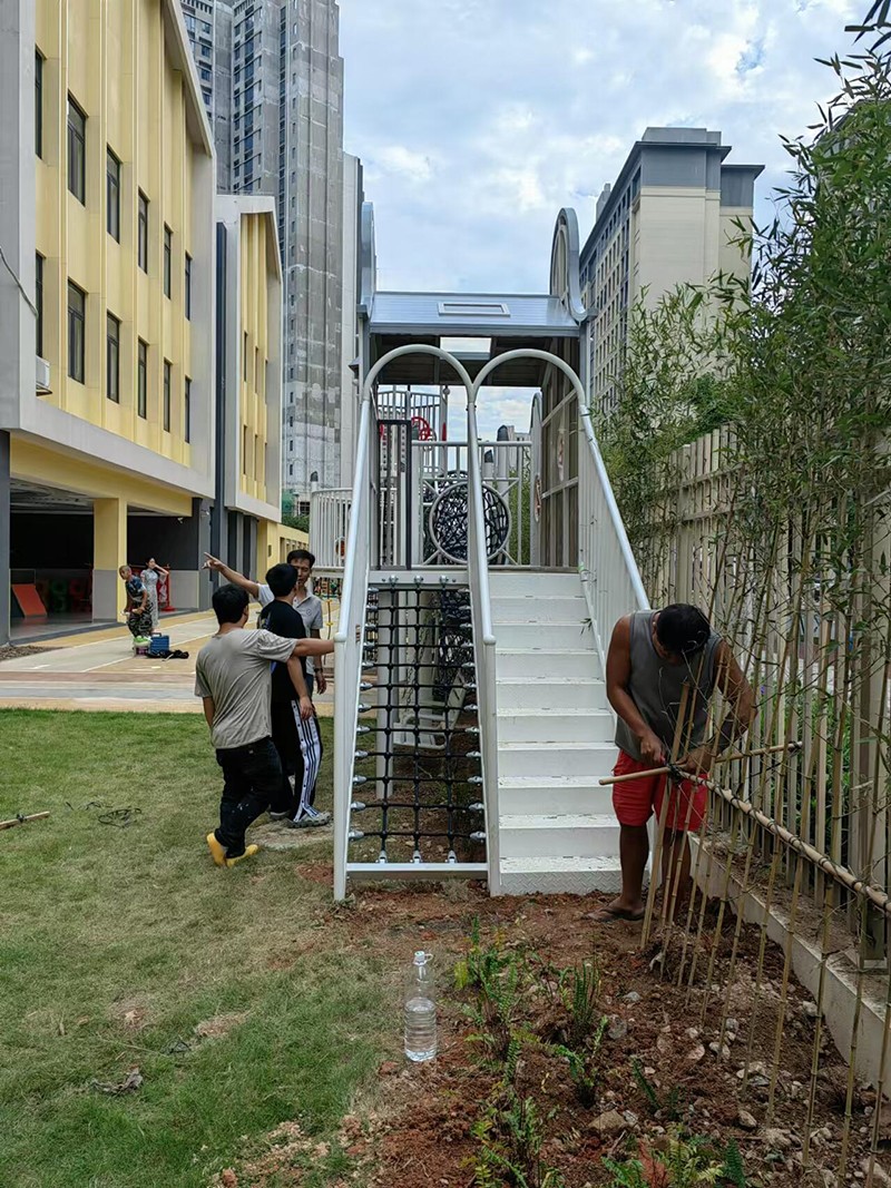 幼兒園戶外游樂設(shè)備