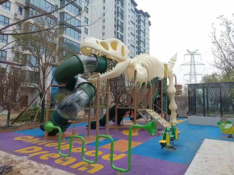 幼兒園恐龍造型滑梯