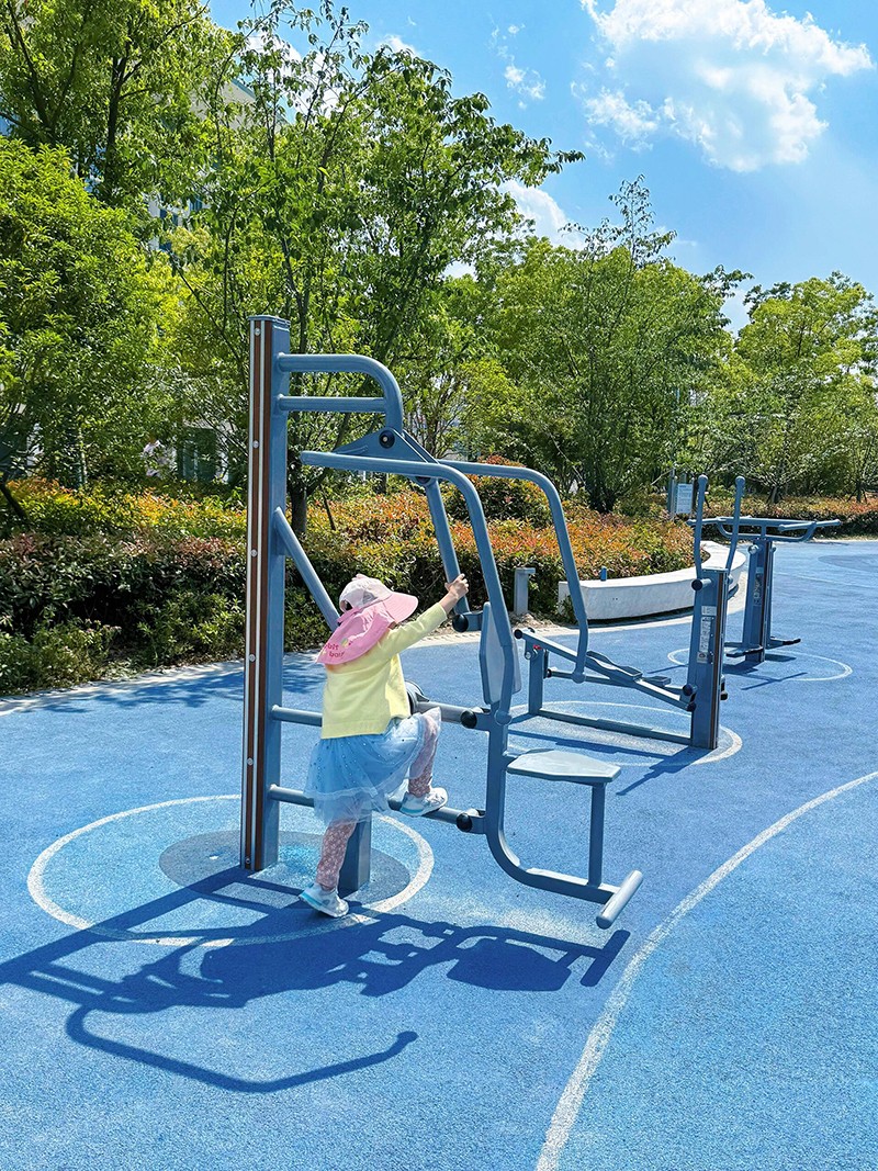 兒童樂園無動力設(shè)備項目健身器材