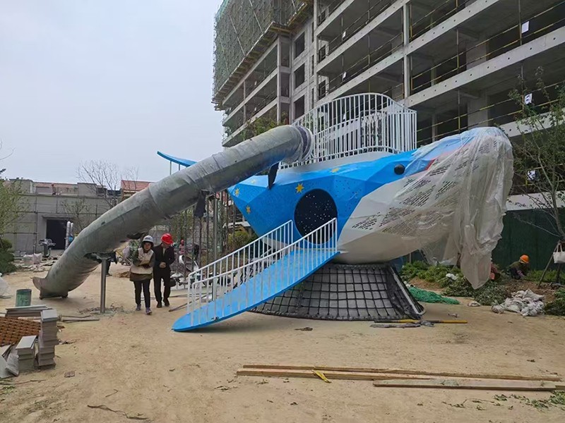 小區(qū)鯨魚戶外游樂設(shè)備項目安裝