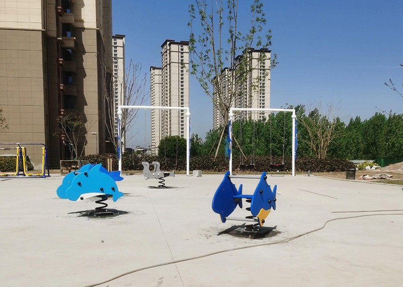 小區(qū)鯨魚戶外游樂設(shè)備項目配套
